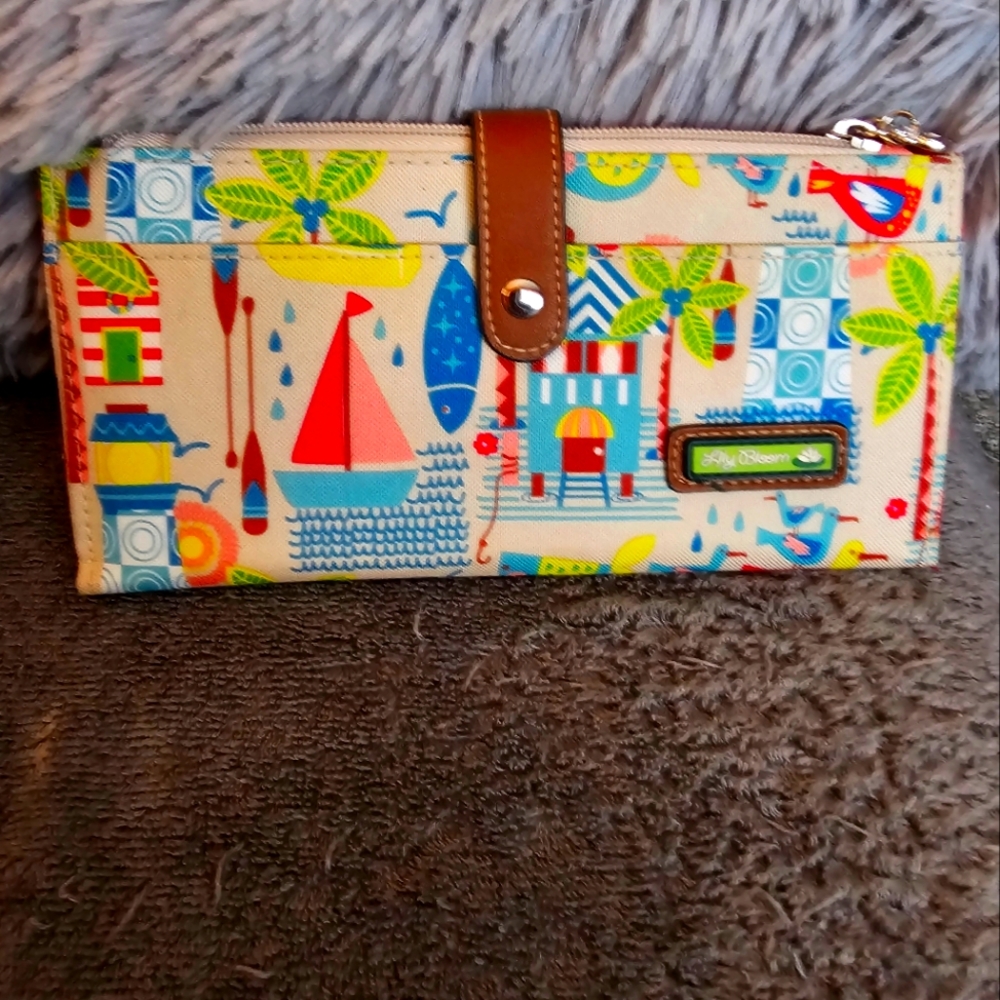 Lily Bloom wallet